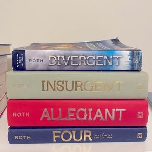 Complete Divergent Series Book Set